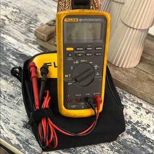 Fluke 87V True RMS Multimeter